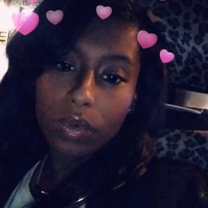 Meet your Posher, Joy